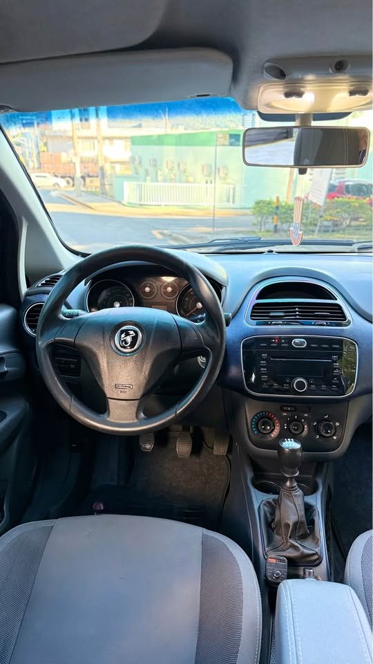 Fiat Punto Attractive 1.4 2013